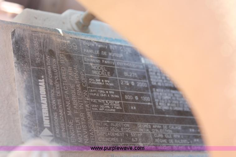 image for item I7990 2000 International 2554 dump truck