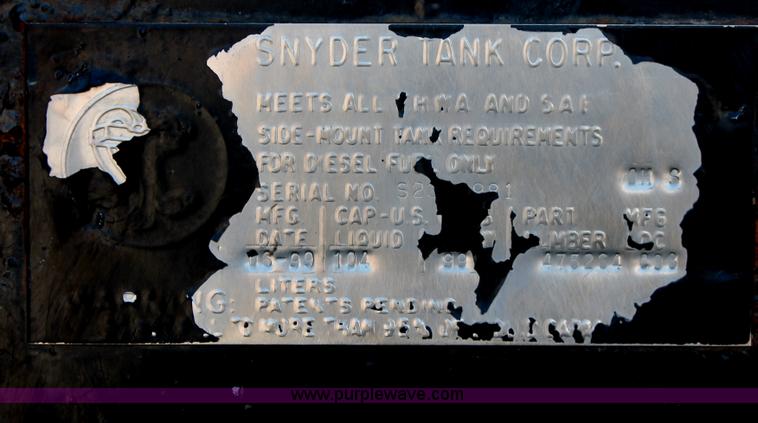 image for item I7990 2000 International 2554 dump truck