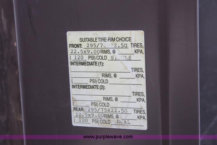 image for item I7990 2000 International 2554 dump truck