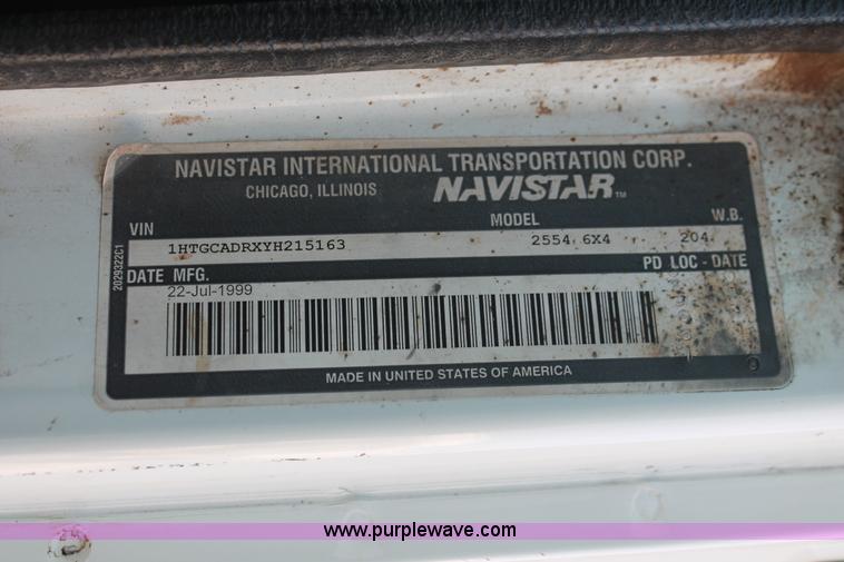 image for item I7990 2000 International 2554 dump truck