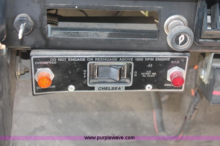 image for item I7991 2000 International 2554 dump truck