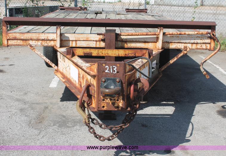image for item I7992 1990 Starlight Equipment trailer