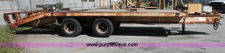 image for item I7992 1990 Starlight Equipment trailer