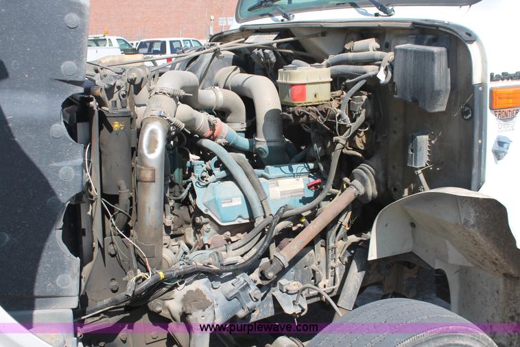 image for item I7994 1998 International 4700 low profile dump bed semi truck