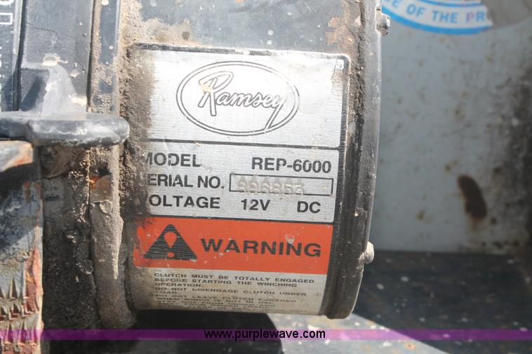 image for item I7994 1998 International 4700 low profile dump bed semi truck