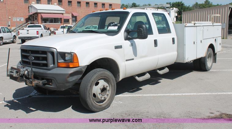 image for item I7995 1999 Ford F450 Super Duty utility truck