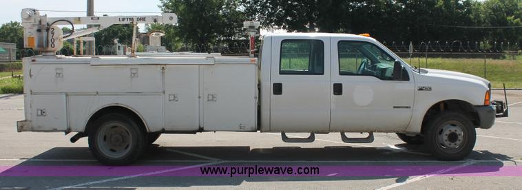 image for item I7995 1999 Ford F450 Super Duty utility truck