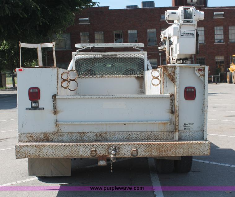 image for item I7995 1999 Ford F450 Super Duty utility truck