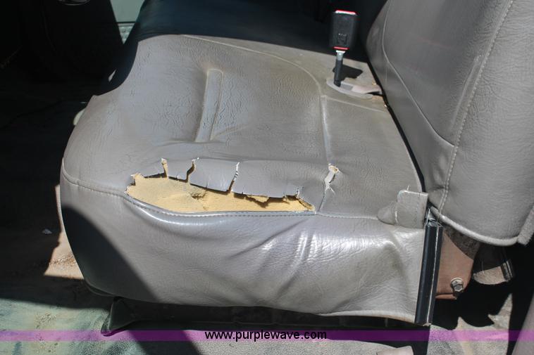 image for item I7995 1999 Ford F450 Super Duty utility truck