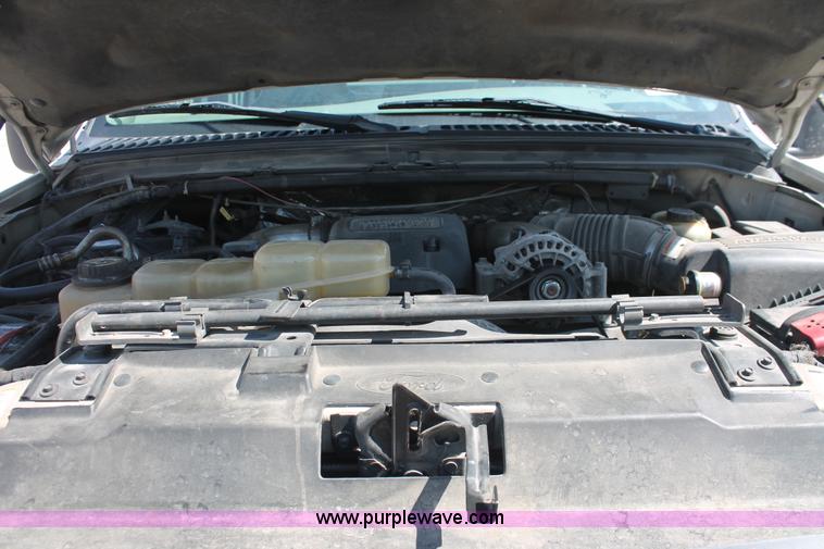 image for item I7995 1999 Ford F450 Super Duty utility truck