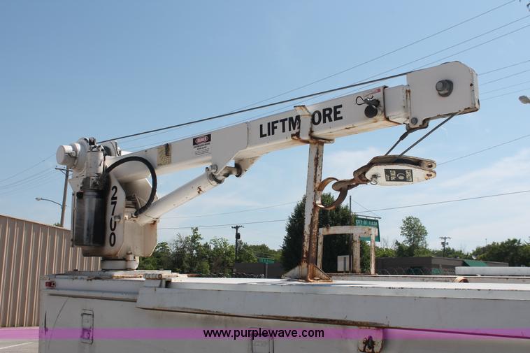 image for item I7995 1999 Ford F450 Super Duty utility truck