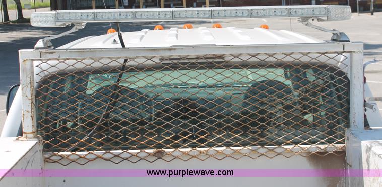 image for item I7995 1999 Ford F450 Super Duty utility truck