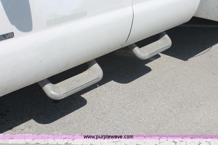 image for item I7995 1999 Ford F450 Super Duty utility truck