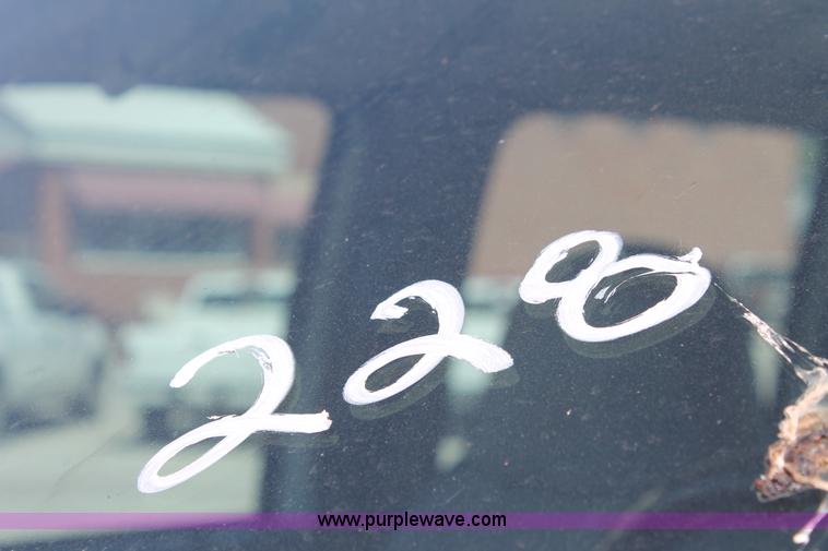 image for item I7995 1999 Ford F450 Super Duty utility truck