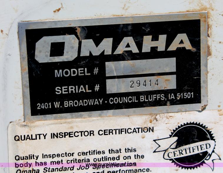 image for item I7996 2002 Ford F350  XL Super Duty utility truck