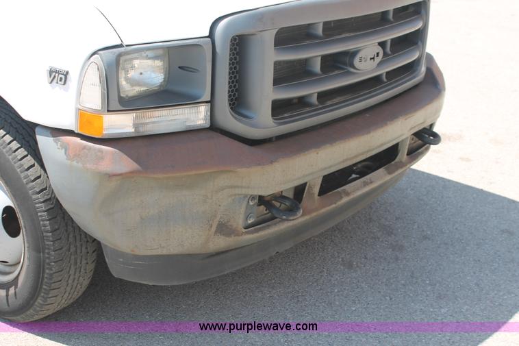 image for item I7996 2002 Ford F350  XL Super Duty utility truck
