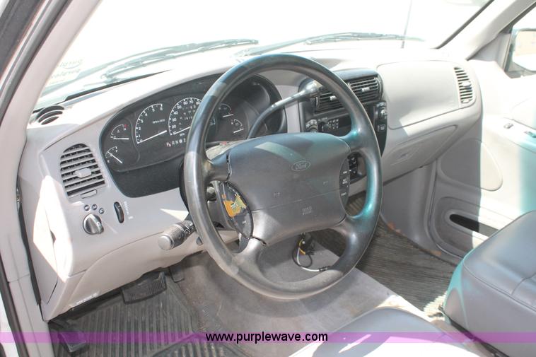 image for item I7997 1997 Ford Explorer SUV