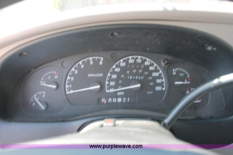 image for item I7997 1997 Ford Explorer SUV