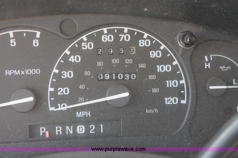 image for item I7997 1997 Ford Explorer SUV