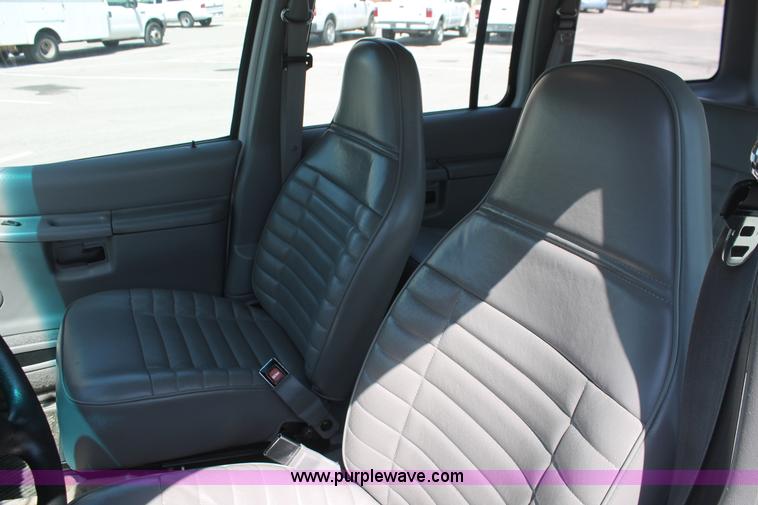 image for item I7997 1997 Ford Explorer SUV
