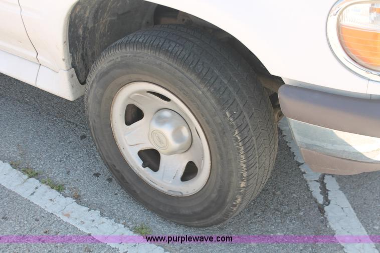 image for item I7997 1997 Ford Explorer SUV