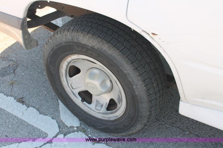 image for item I7997 1997 Ford Explorer SUV