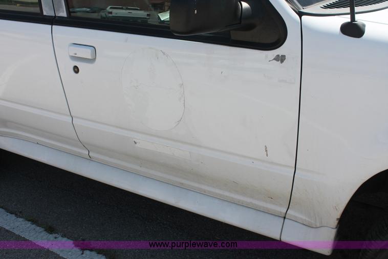 image for item I7997 1997 Ford Explorer SUV