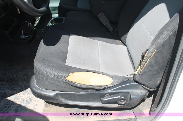 image for item I7999 2004 Ford Ranger XL SuperCab pickup truck