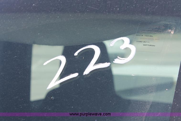 image for item I7999 2004 Ford Ranger XL SuperCab pickup truck