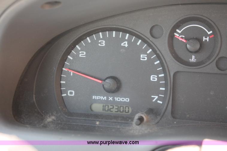 image for item I8000 2006 Ford Ranger XL SuperCab pickup truck