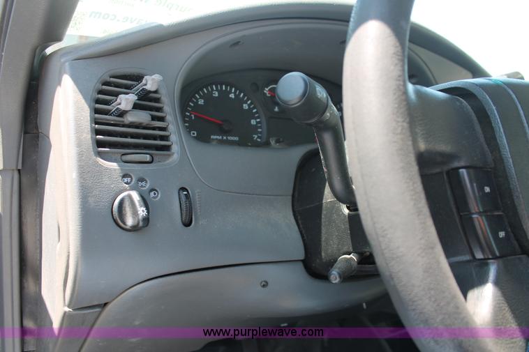 image for item I8000 2006 Ford Ranger XL SuperCab pickup truck