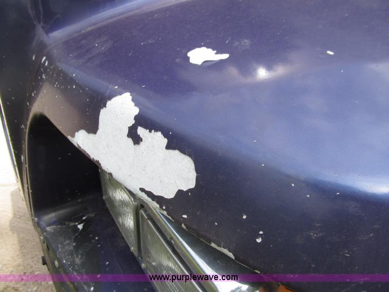 image for item D7423 1997 Kenworth T600 AeroCab semi truck