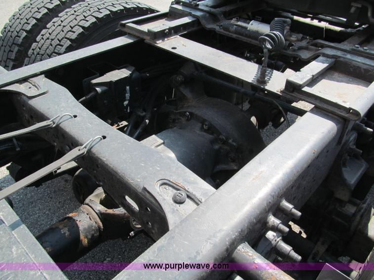 image for item F5113 2006 Freightliner Century Class ST120 semi truck