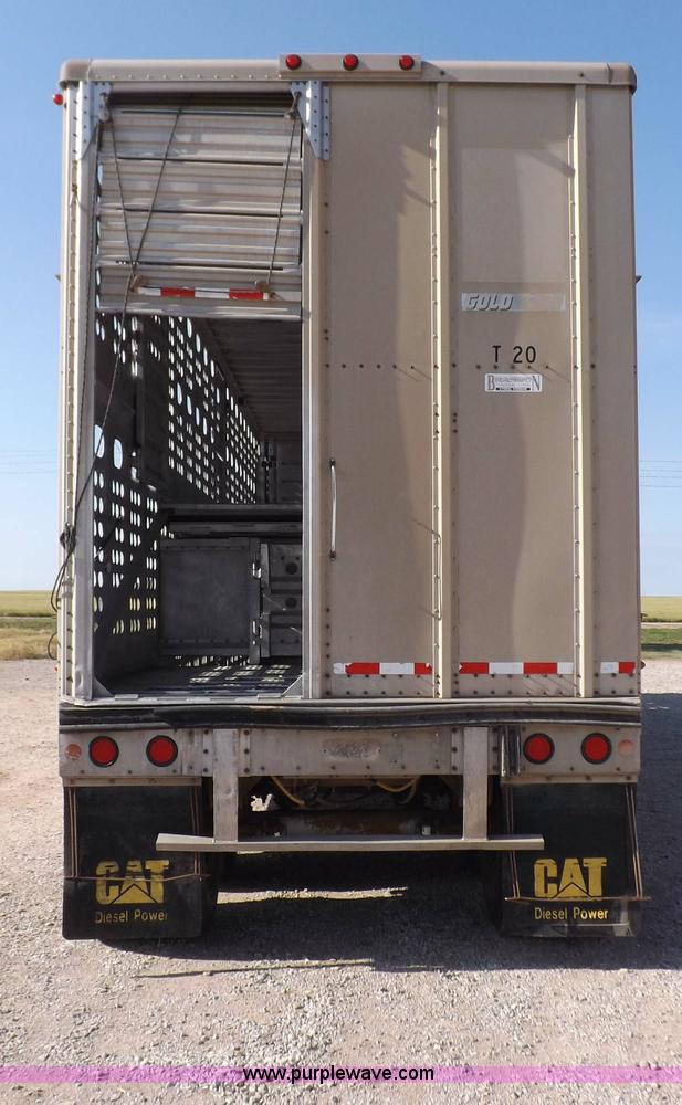 image for item F8726 1992 Merritt Gold Line livestock trailer