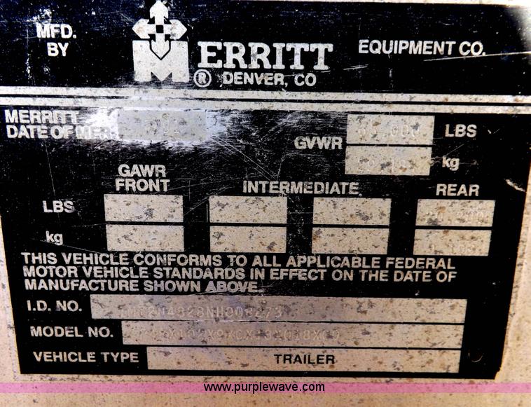 image for item F8726 1992 Merritt Gold Line livestock trailer