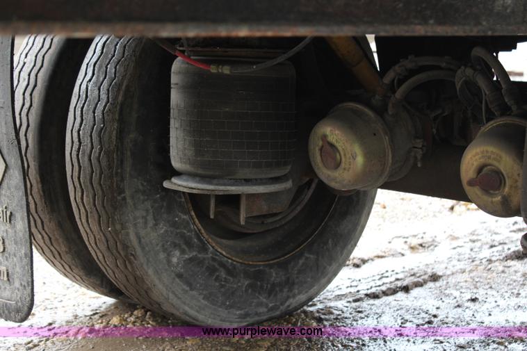 image for item G5245 1999 Wilkens 48' walking floor trailer