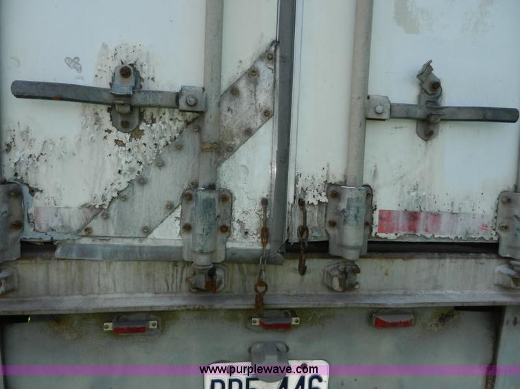 image for item H3064 1990 Strick 53' dry van trailer