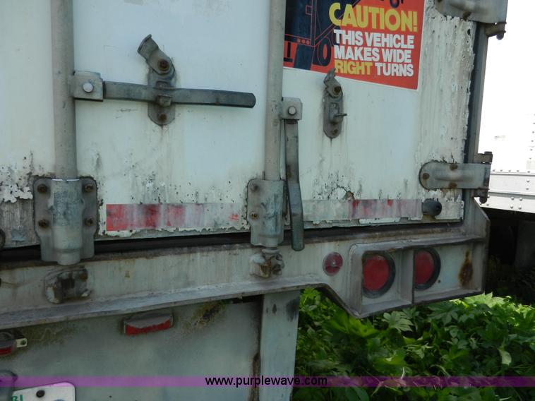 image for item H3064 1990 Strick 53' dry van trailer