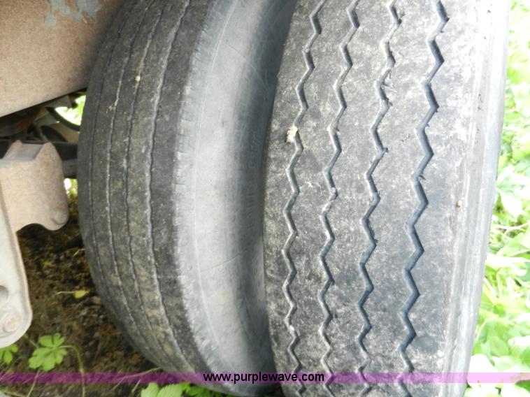 image for item H3067 1990 Wabash 53' dry van trailer