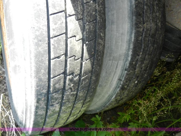 image for item H3068 1995 Wabash 53' dry van trailer