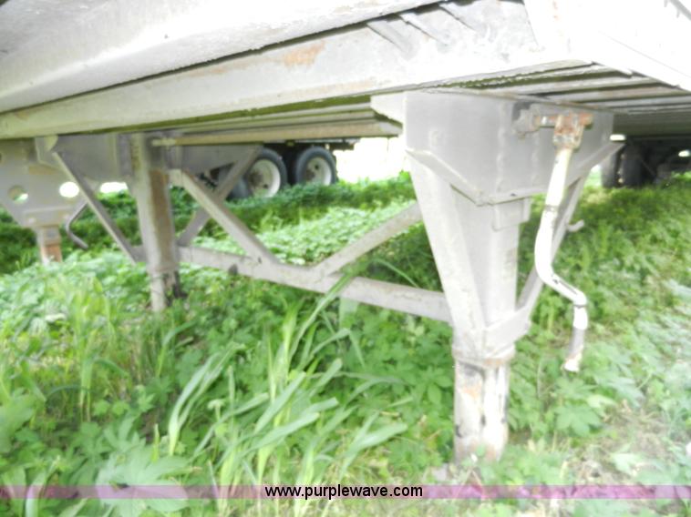 image for item H3070 2002 Wabash 53' dry van trailer