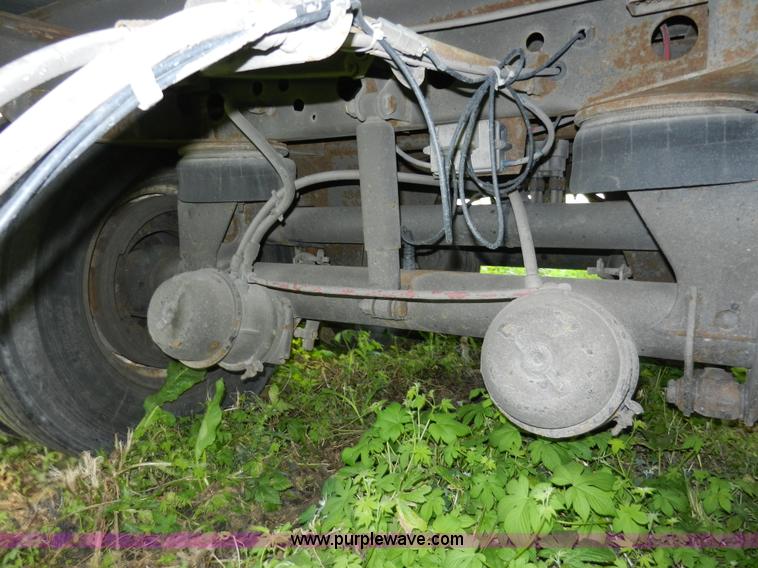 image for item H3070 2002 Wabash 53' dry van trailer