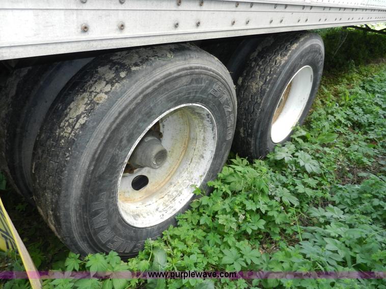 image for item H3070 2002 Wabash 53' dry van trailer