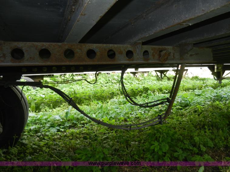 image for item H3070 2002 Wabash 53' dry van trailer