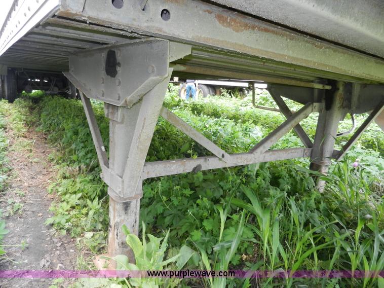 image for item H3070 2002 Wabash 53' dry van trailer