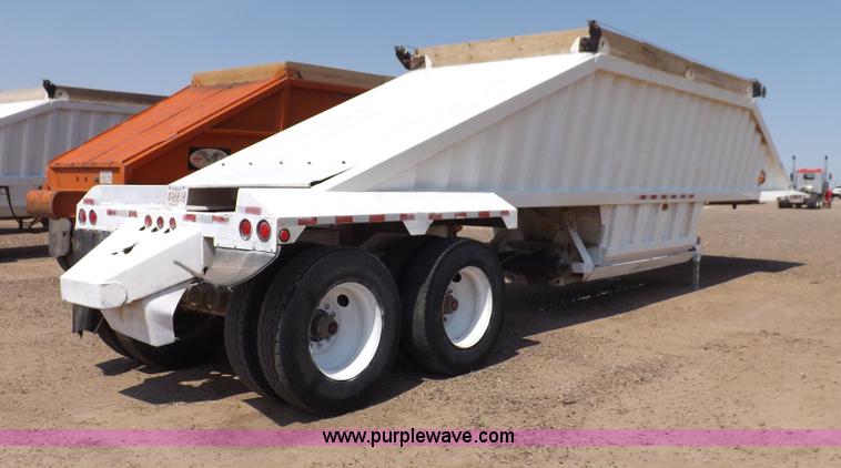 image for item H7004 2007 CTS BDT-40 belly dump trailer