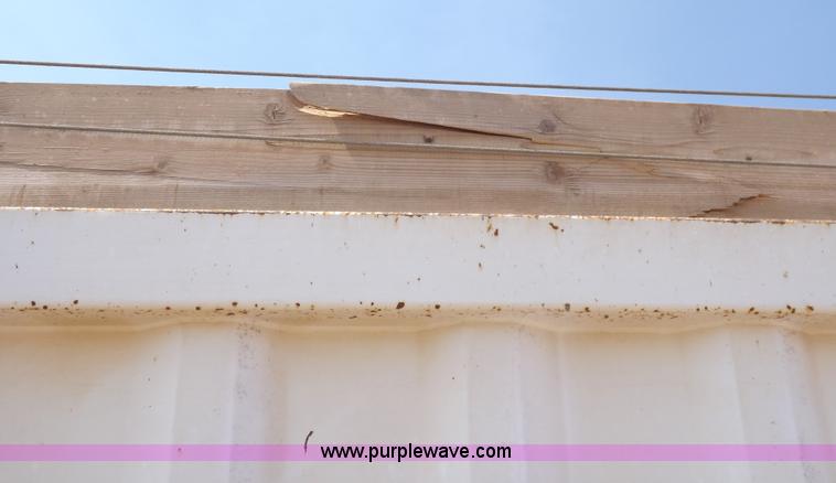 image for item H7004 2007 CTS BDT-40 belly dump trailer