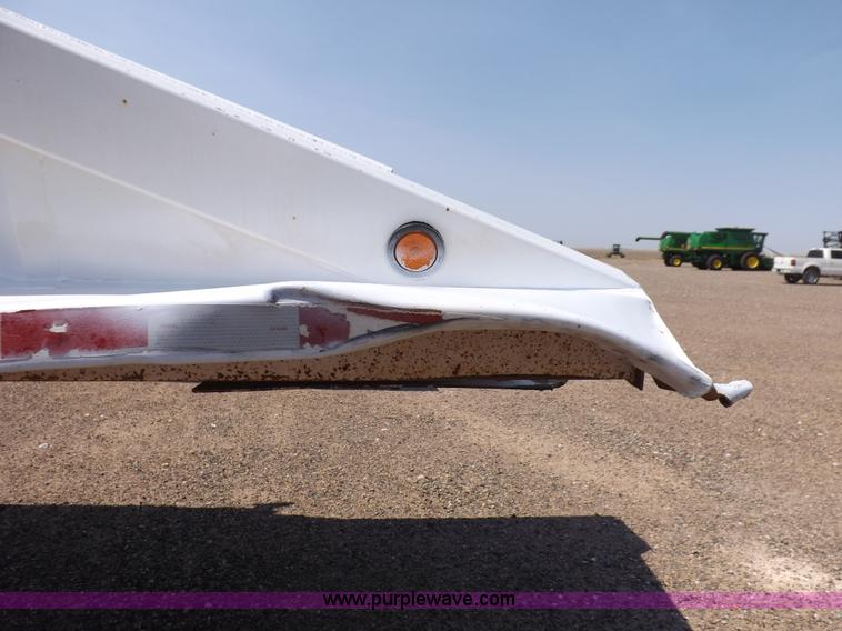 image for item H7006 2007 CTS BDT-40 belly dump trailer