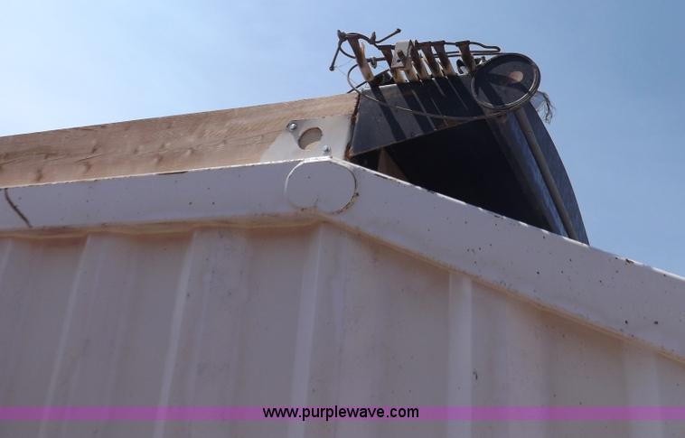 image for item H7006 2007 CTS BDT-40 belly dump trailer