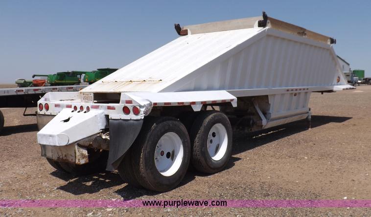 image for item H7008 2007 CTS BDT-40 belly dump trailer